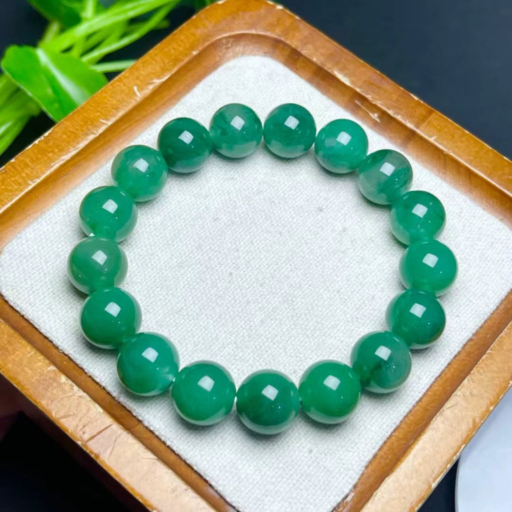 jade bracelet