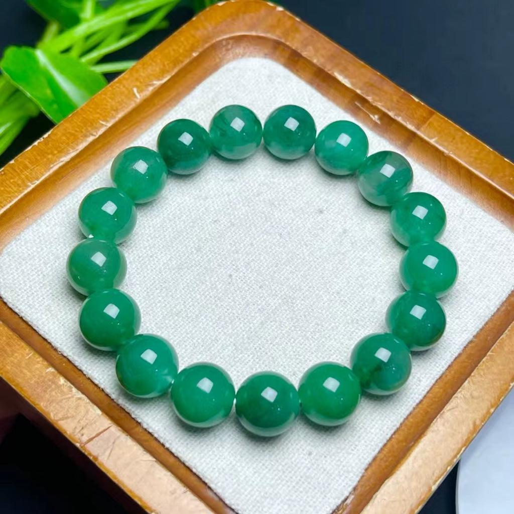 jade bracelet