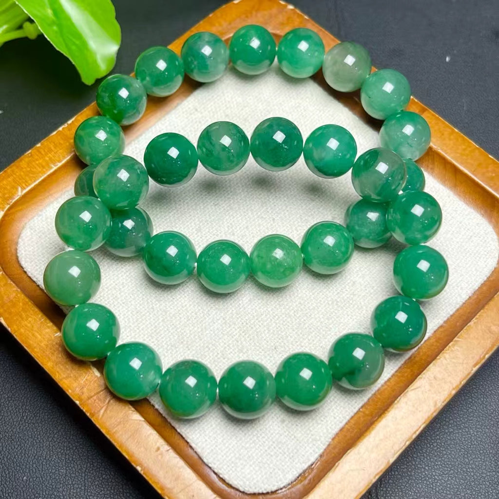 jade bracelet